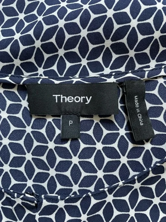 Theory Tile Antazie 100% silk Geometric Blouse Size P Navy/White - Picture 8 of 10